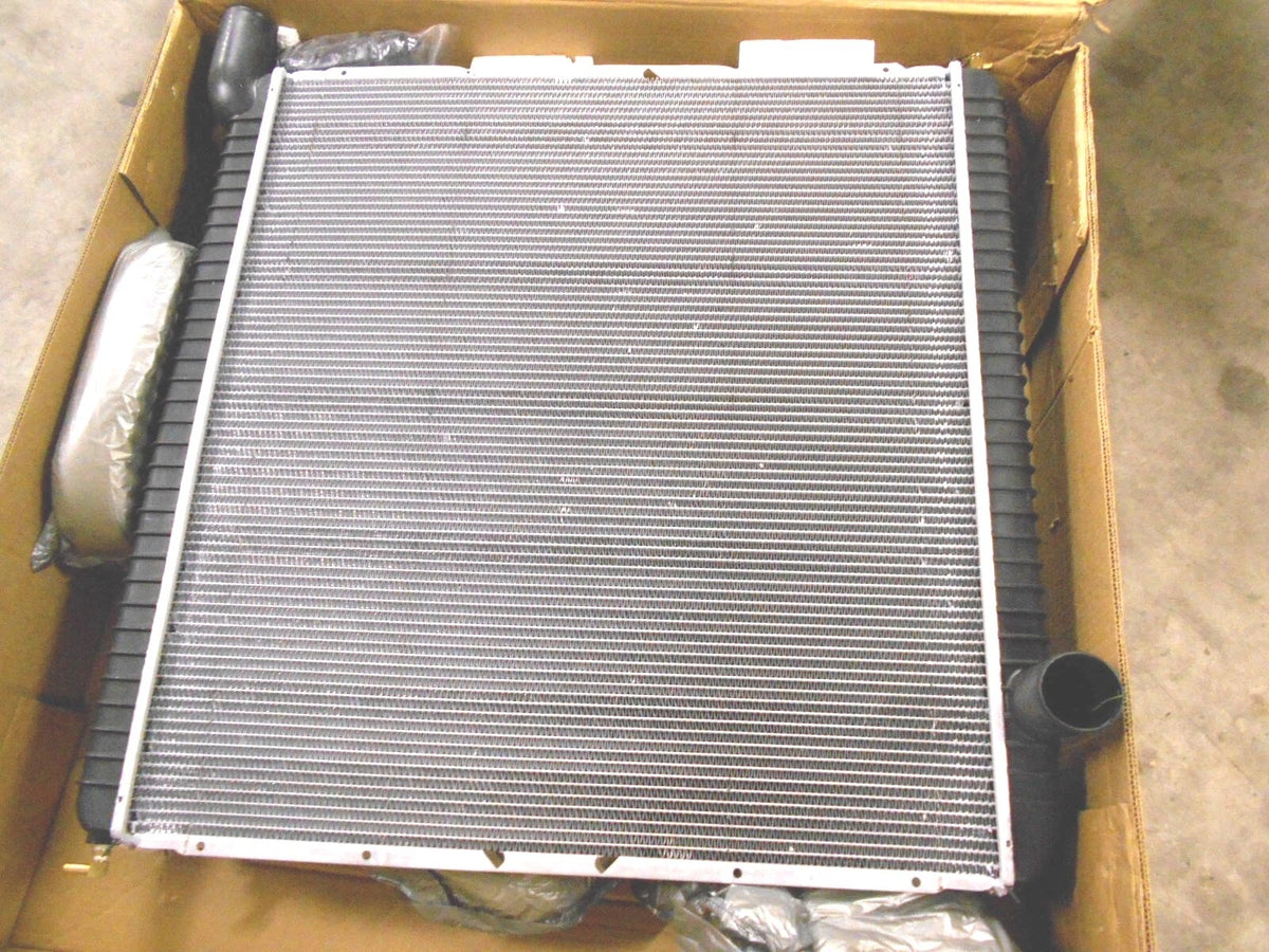 OEM Radiator for International 4100 4200 4300 4400 7300 7400