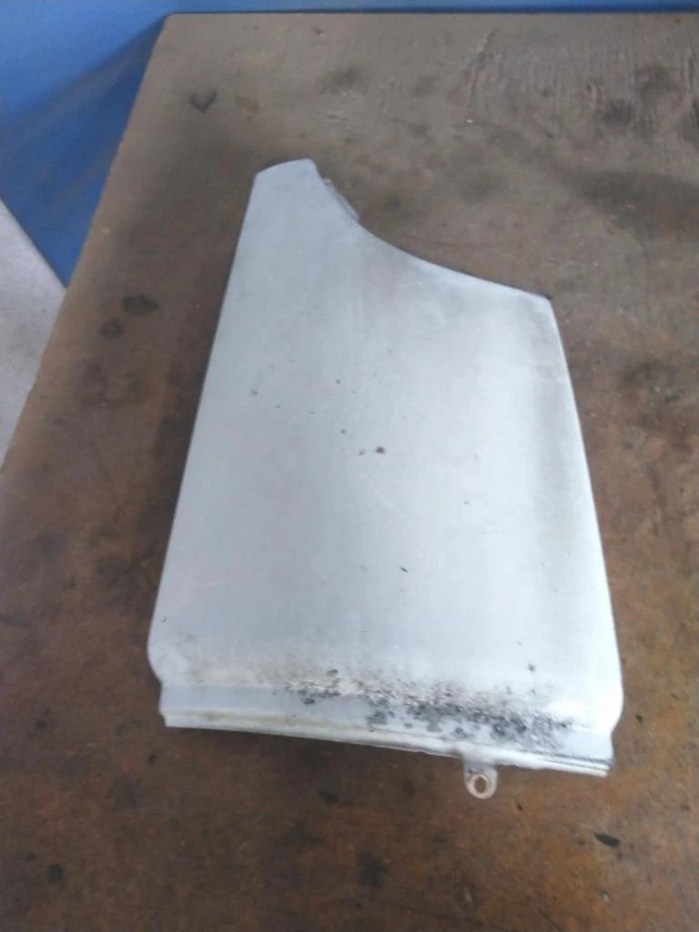 Right Cowl for Mitsubishi Fuso FE639 (1996)