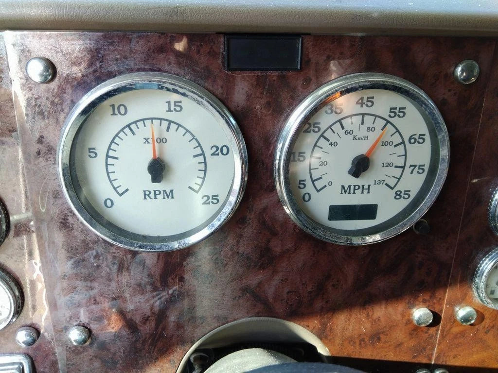 Instrument Cluster for International 9200I (2007)