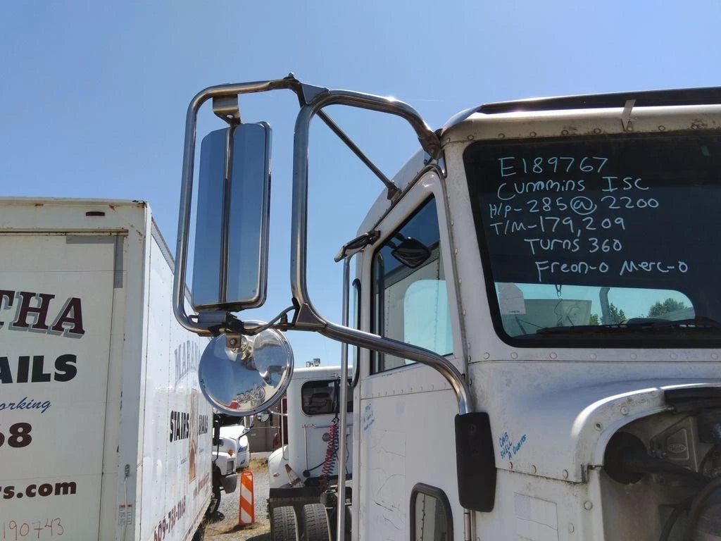 Right Door Mirror for Peterbilt 330 (2005)