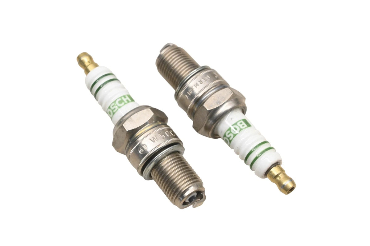 2X Bosch W5CC Spark Plugs for (NOS)