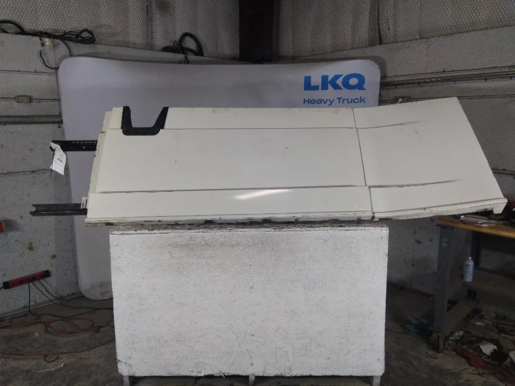 Side Fairing Left for Freightliner Cascadia 126 (2018)