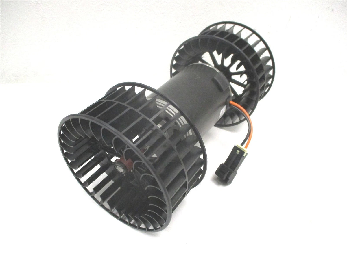 Cool Star Double Shaft Blower Motor with Wheel for 3251 (12V) 115-8201 58602000A