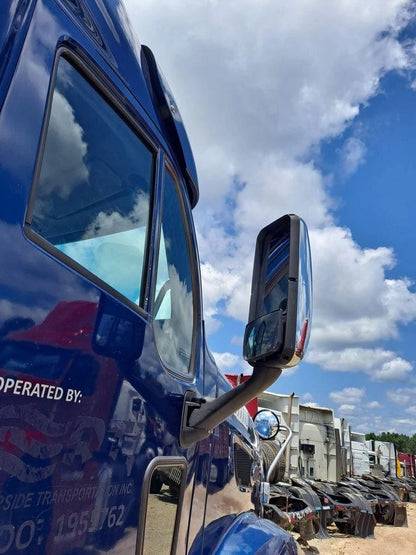 Right Door Mirror for Peterbilt 587 (2016)