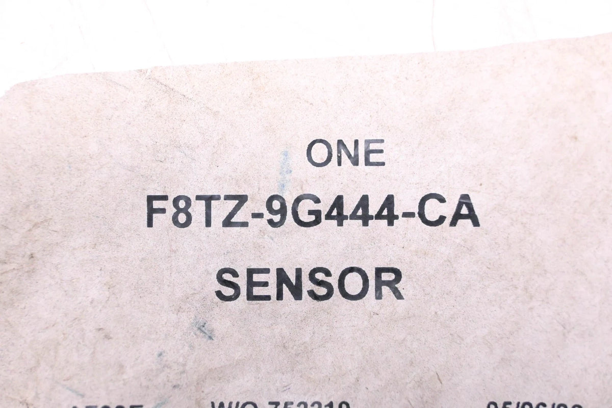 Oxygen Sensor Assembly for Ford (F8TZ-9G444-CA)
