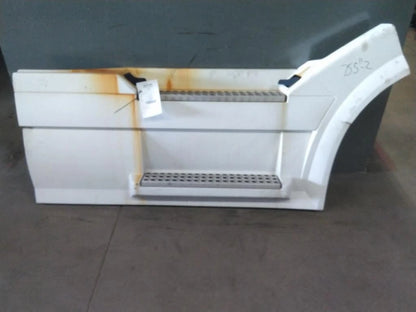 Side Fairing Right for Volvo VNL (2007)