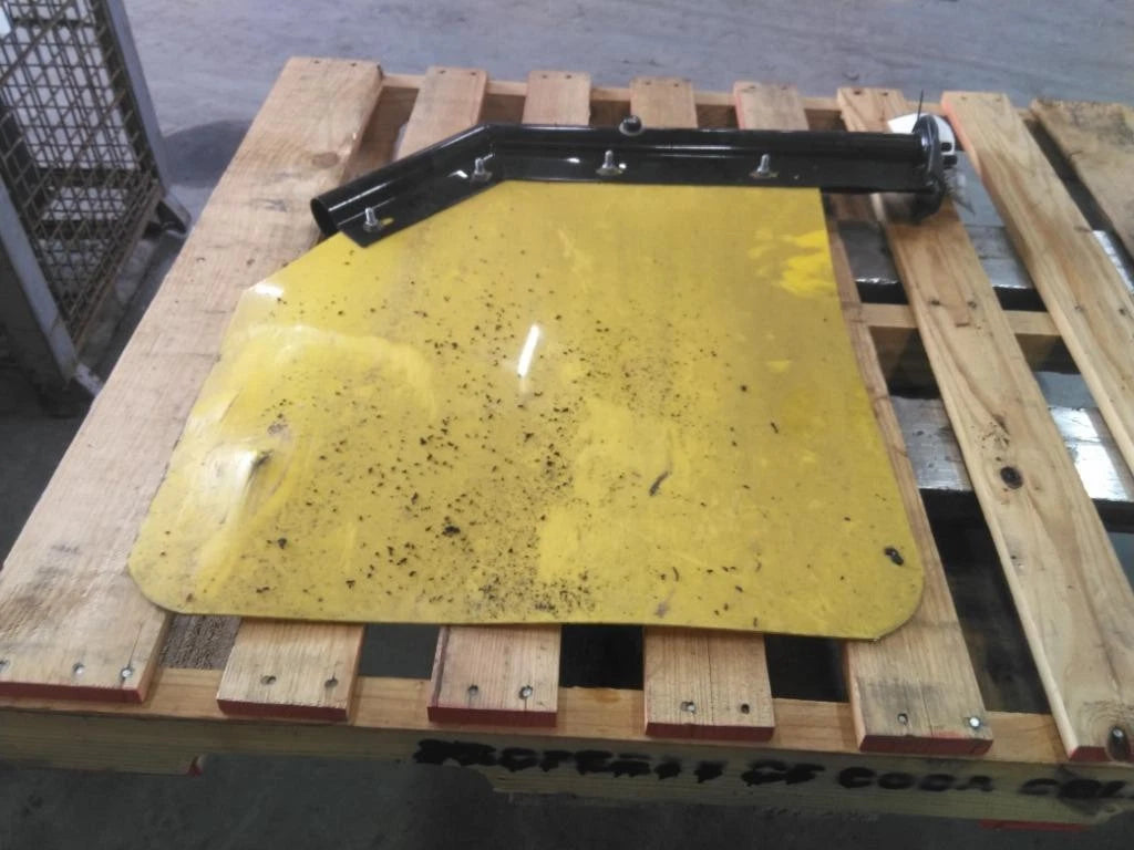 Mud Flap Hanger for International LT (2020)