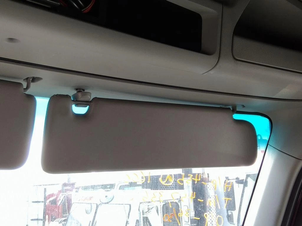 Interior Sun Visor for Kenworth T680 (2021)