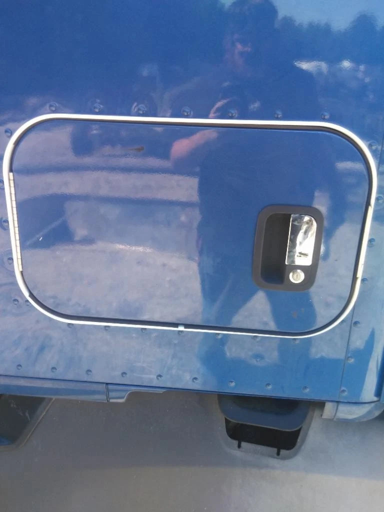 Compartment Door for Kenworth T680 (2022)