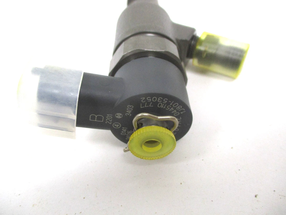 Set of 4 Fuel Injectors for Kubota V2403 D1803 (1J801-53052, 1J801-53050)