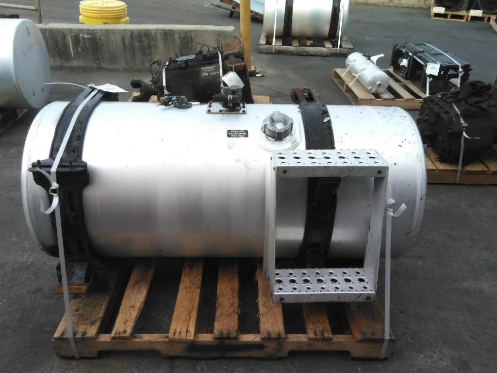 Fuel Tank Left for Freightliner Cascadia 126 (2019)