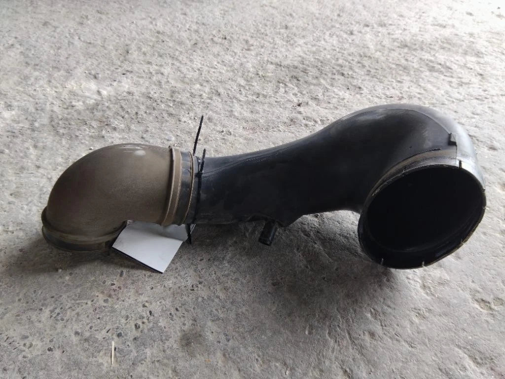 Charge Air Cooler Pipe for Freightliner Cascadia 113 (2016)