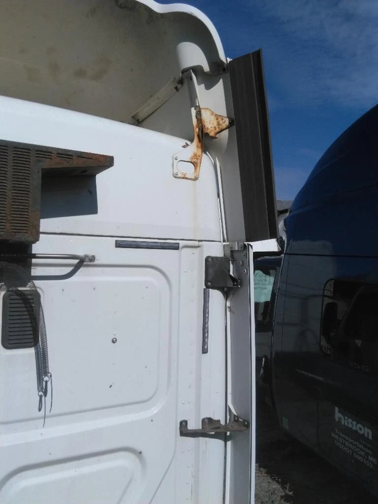 Cab Extension for Freightliner Cascadia 125 (2014)