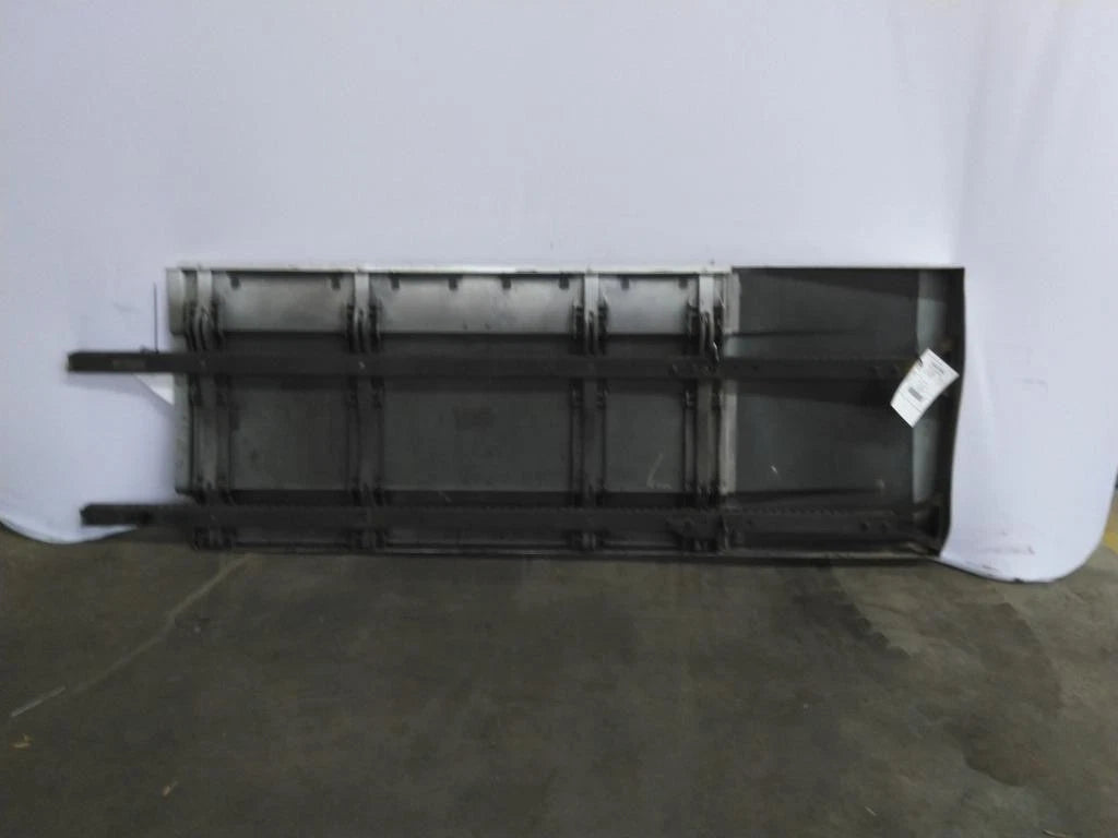 Side Fairing Right for Freightliner Cascadia 125 (2017)