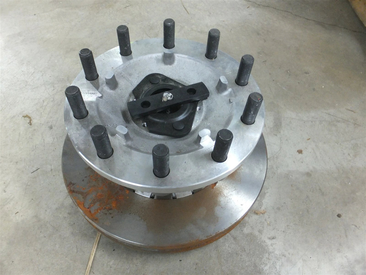 Conmet Front Wheel Hub with Brake Rotor for International (4081839C91)