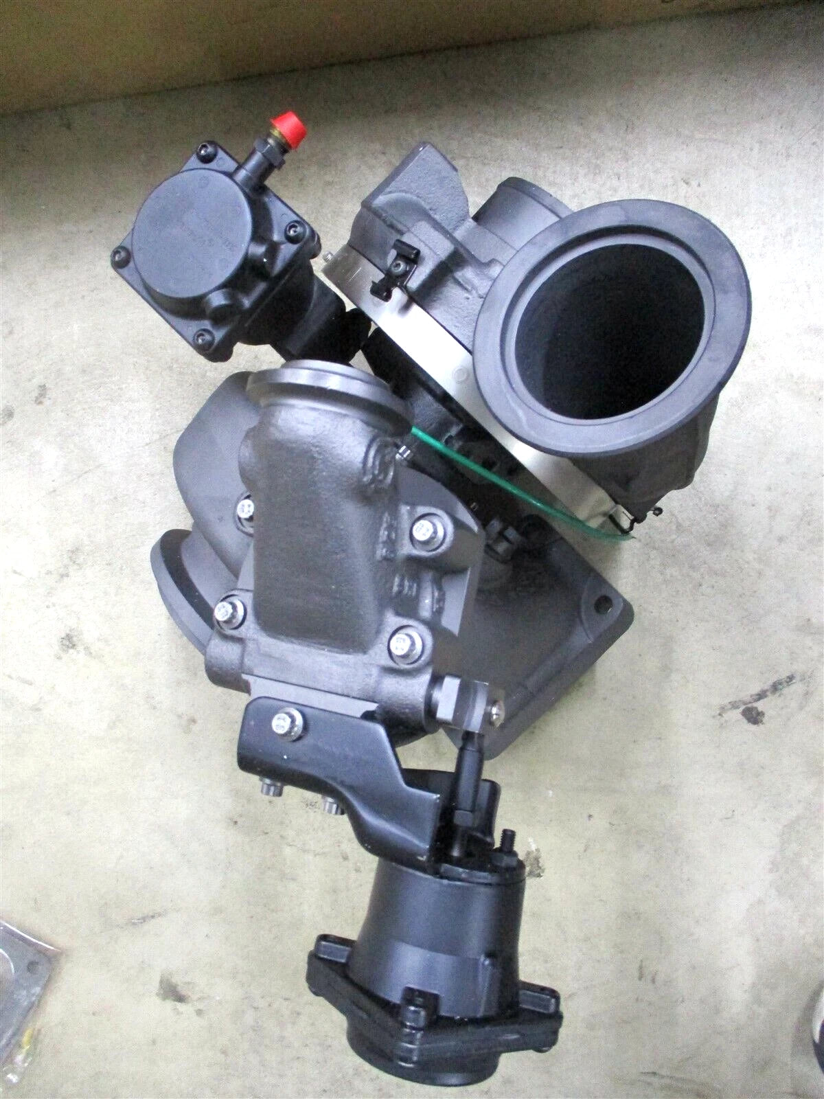 Garrett GT40V Turbo for Detroit Diesel Series 50 (8.5L) (750216-9024, 23532525)
