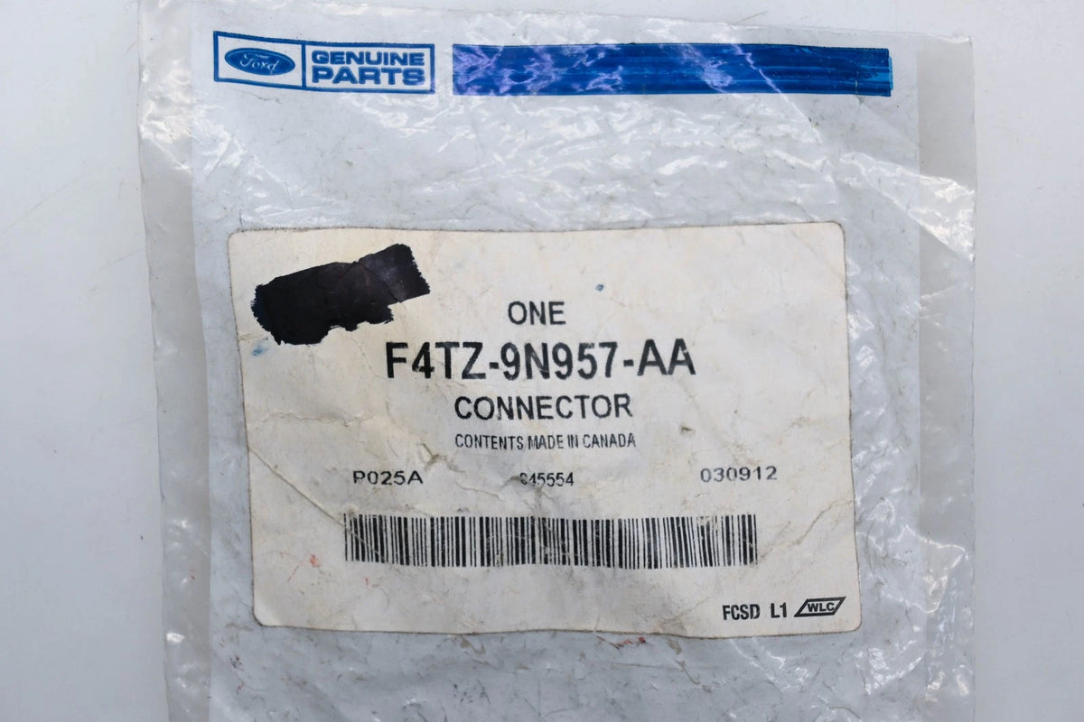 Fuel Shut-Off Valve Connector for Ford (F4TZ-9N957-AA)