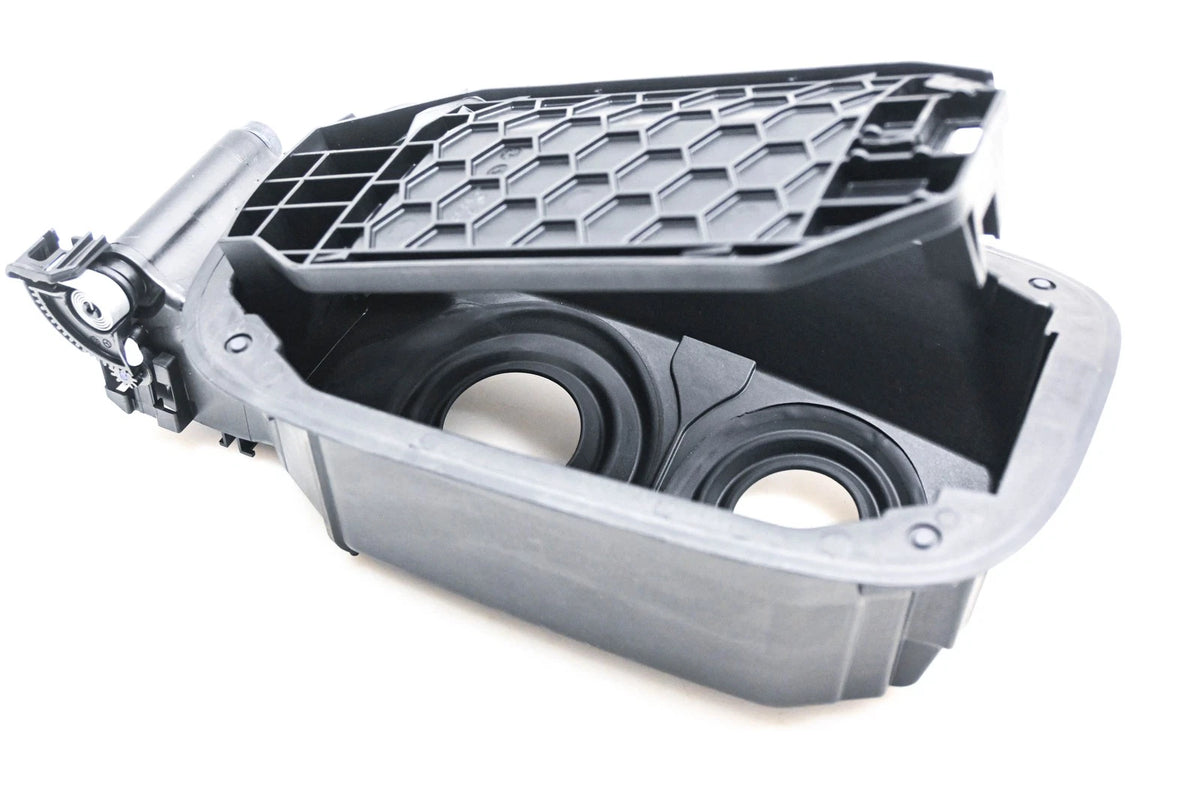 Fuel Recess Hatch Assembly for Mercedes A1666300467 (NOS)