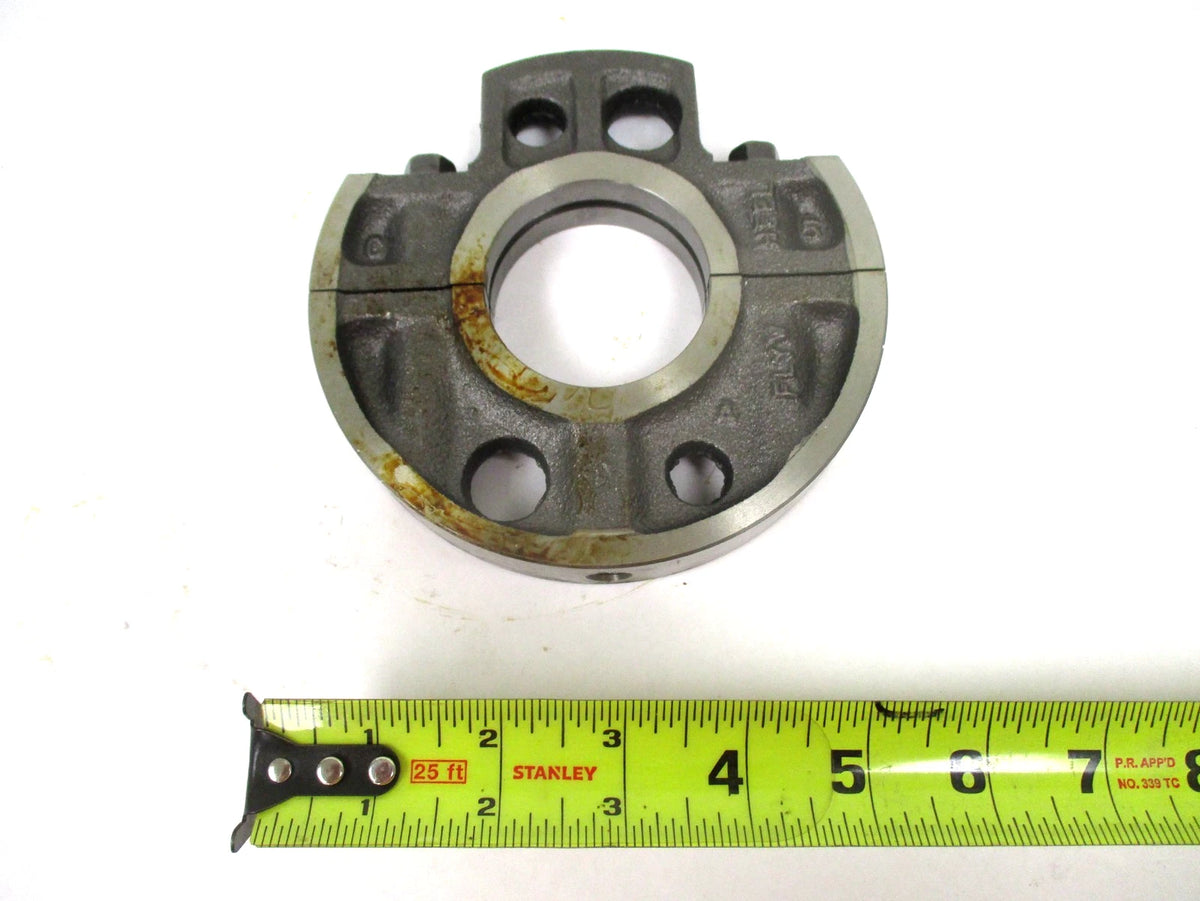 Genuine OEM Main Bearing Case for Kubota M4700 M4900 M5400 M5700 L5450 (1990–2000)