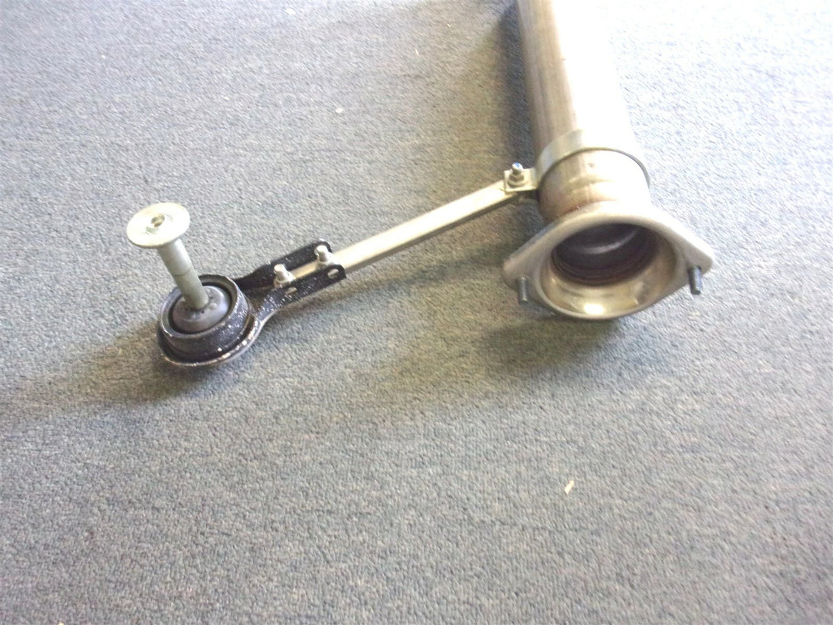 Intermediate Pre-After Treatment Pipe for International (OEM 3712710C91, 2604924C1)