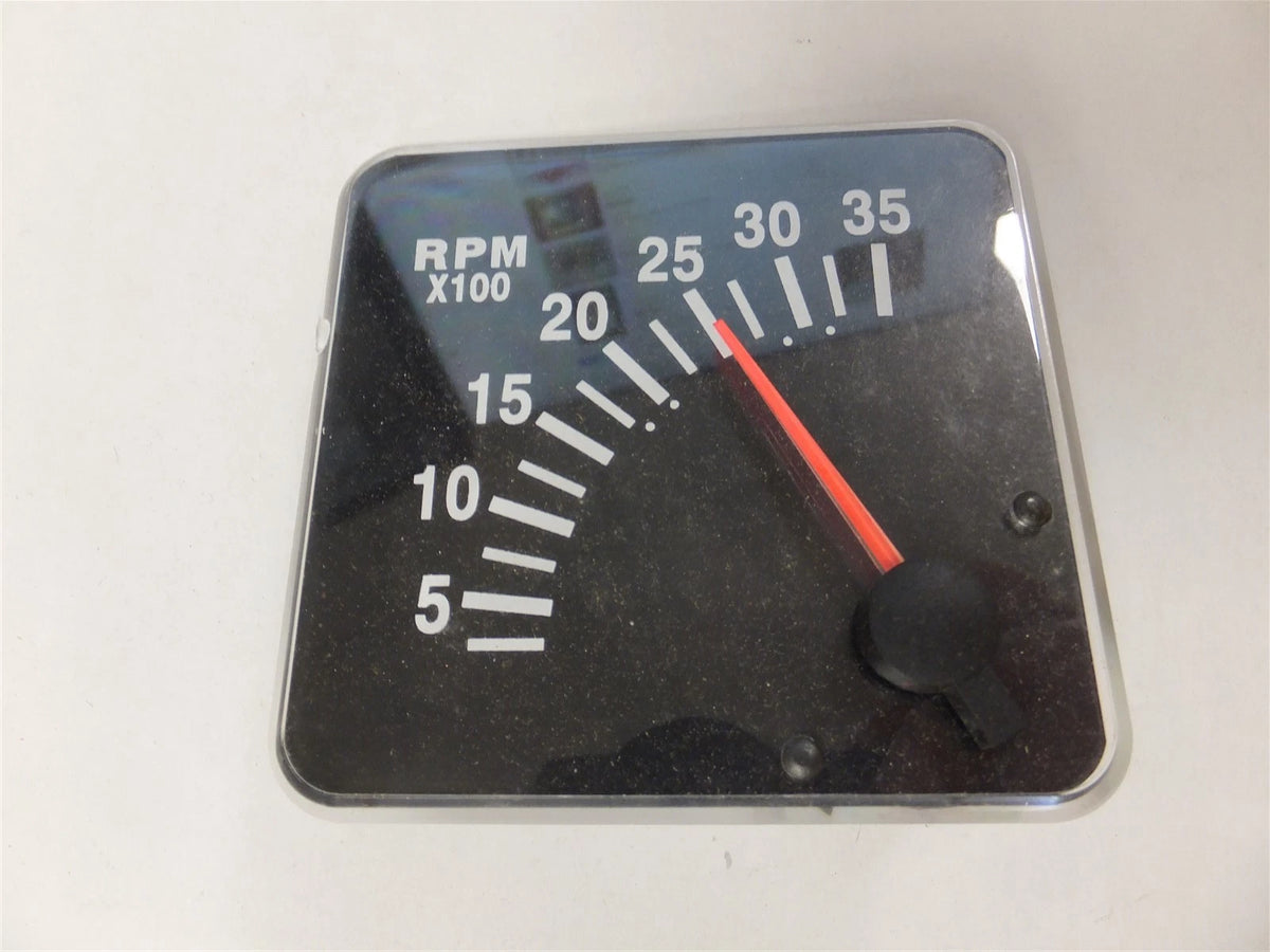 Tachometer Gauge for International (1671689C1, 1671689C2)