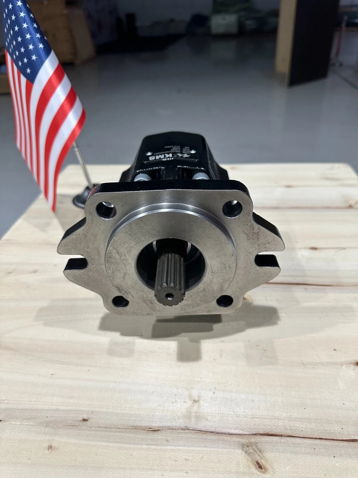 Hydraulic Gear Pump 19 GPM for BD SAE-B 13T