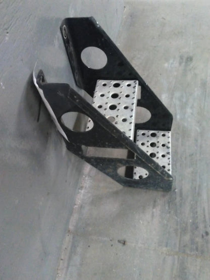 Frame Step for Freightliner Cascadia 125 (2018)