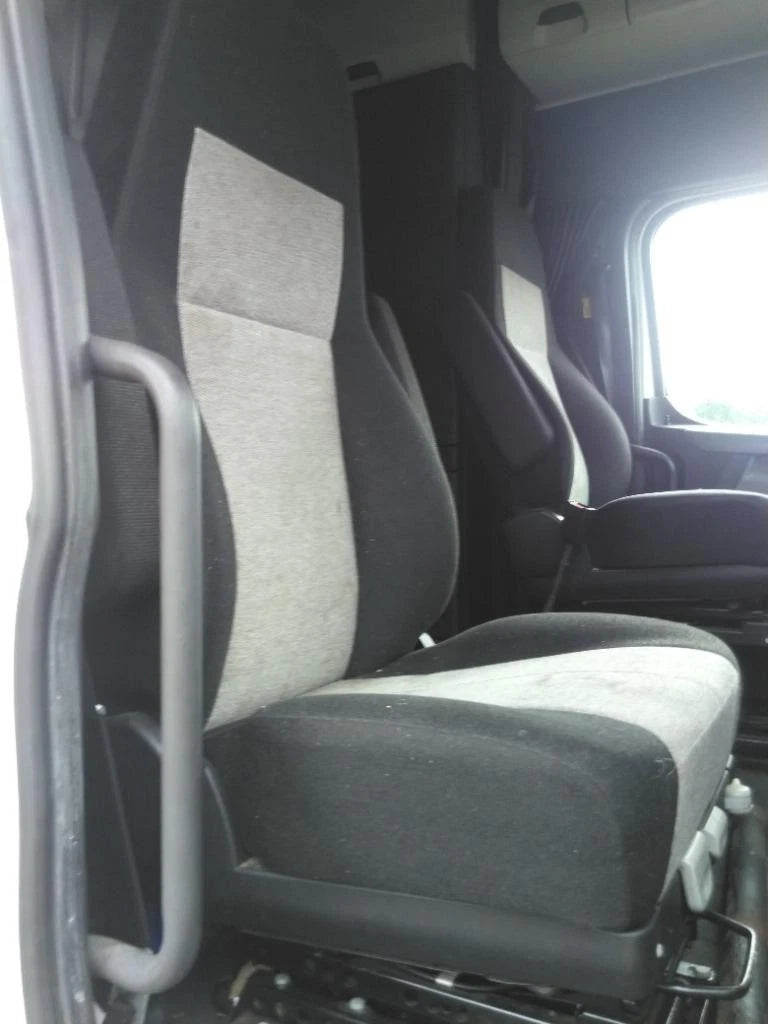 Front Seat for Freightliner Cascadia 126 (2018)