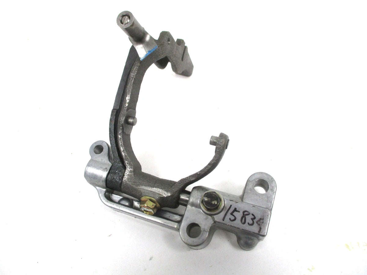 Governor Lever Fork for Kubota R410 R400 KH151 (15834-56050)