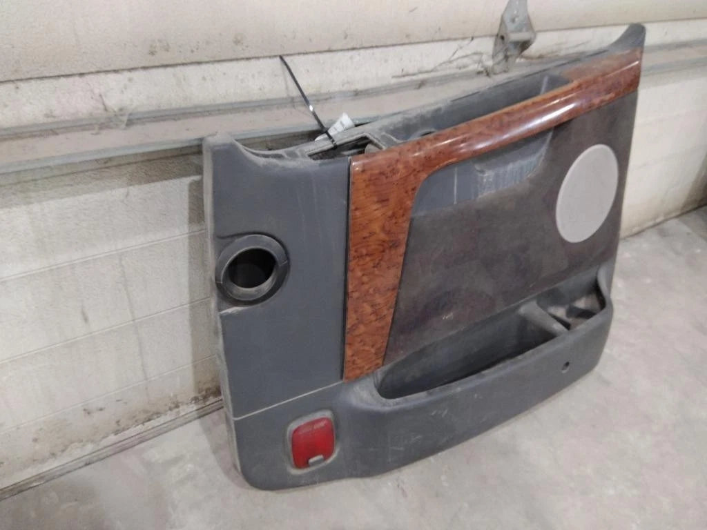 Interior Door Panel for Volvo VNL (2007)