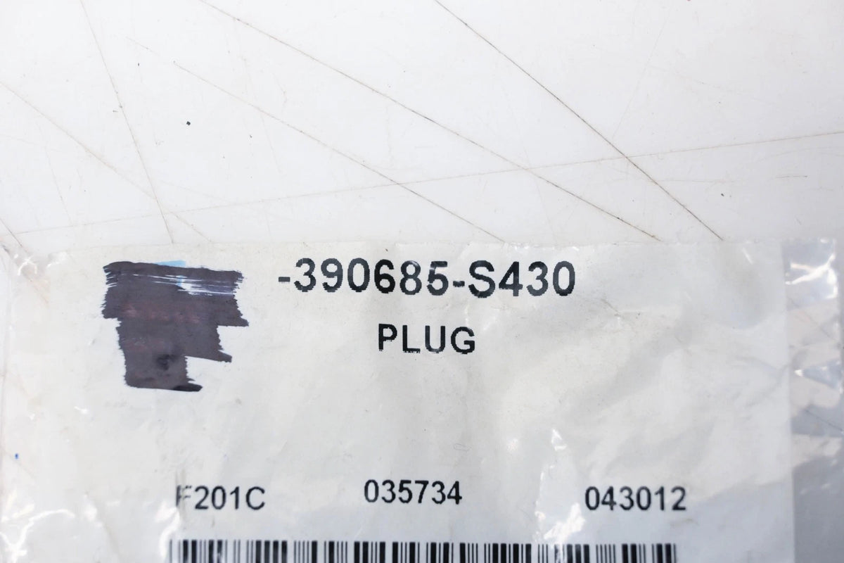 OEM Plug for Ford 390685-S430 (NOS)