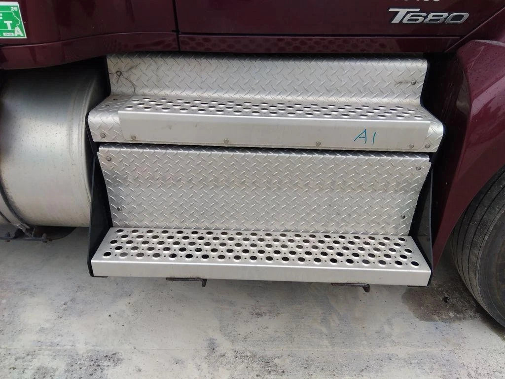 DPF Cover for Kenworth T680 (2019)