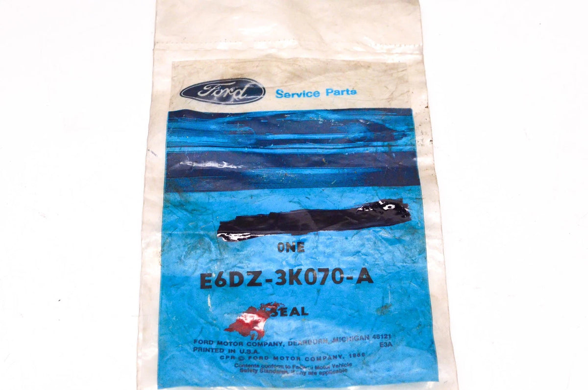 Front Axle Grease Seal for Ford Taurus Mercury Sable (1986–1991)