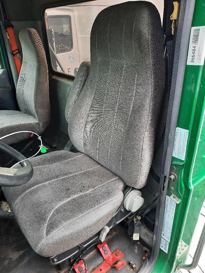 Front Seat for Mack CHU613 (2016)