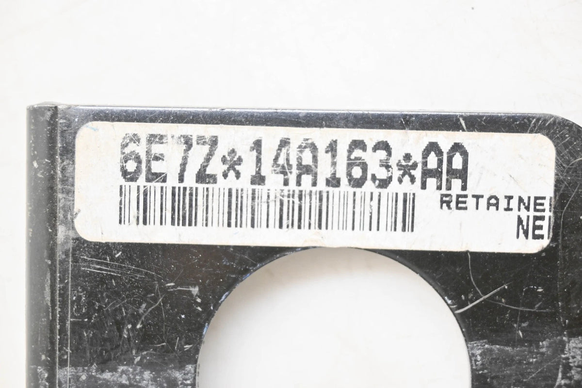 Retainer for Ford (2006–2006) 6E7Z-14A163-AA