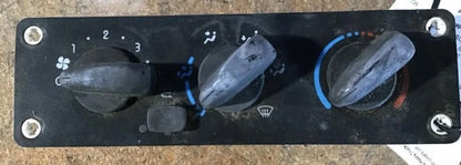 Temperature Control for Freightliner M2 106 (2011) A22-57054-007