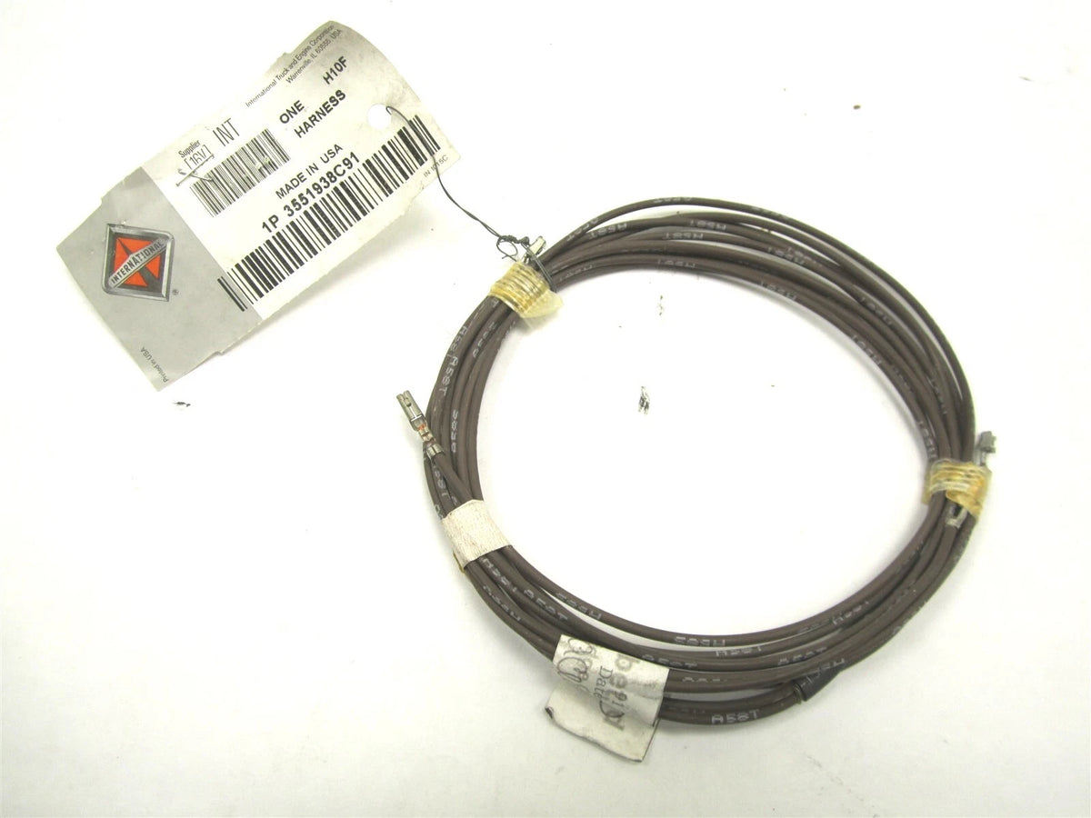 Lighted Mirror Wire Harness for International (6150-01-556-7057)