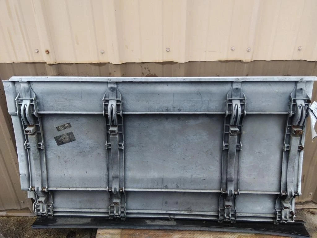 Side Fairing Right for Freightliner Cascadia 125 (2018–2023)