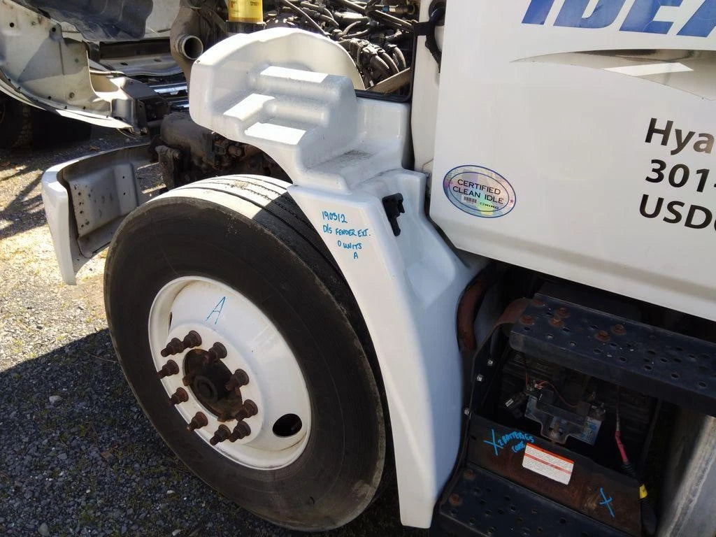 Fender Extension Left for Hino 268 (2017)