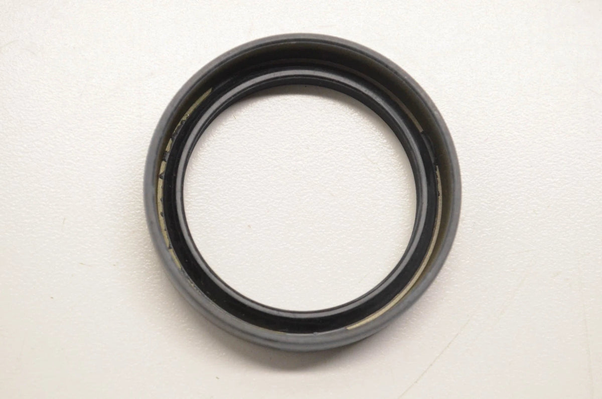 CR 17909 Oil Seal for