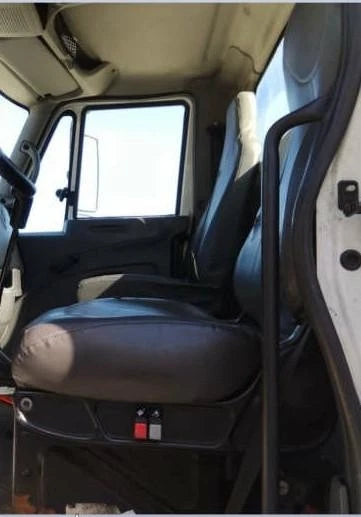 Front Seat for International 4300 (2009)
