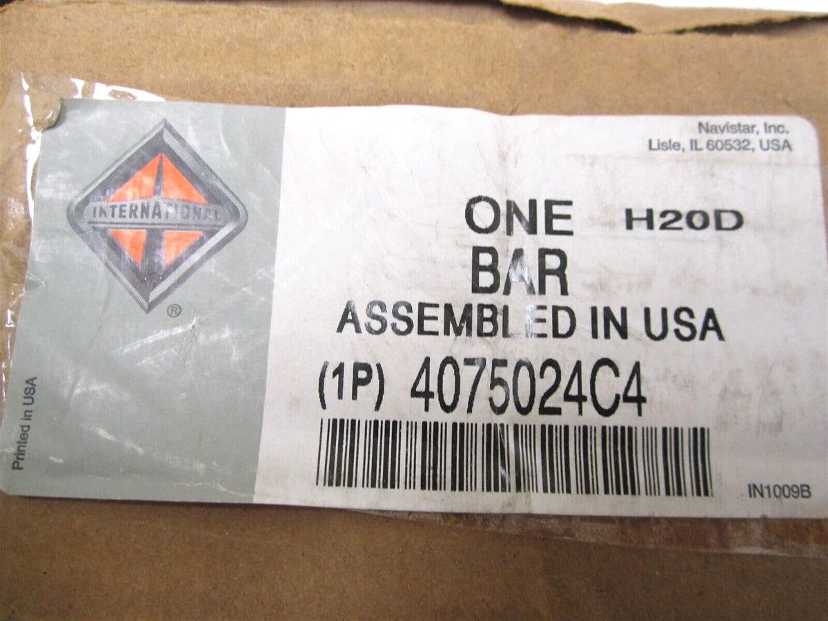 Grille Bar for International (4075024C4, 4075024C3, 4075024C2)