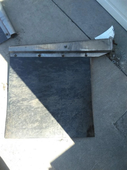 Mud Flap Hanger for Kenworth T680 (2019)