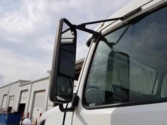 Left Door Mirror for Volvo VNL (2006)