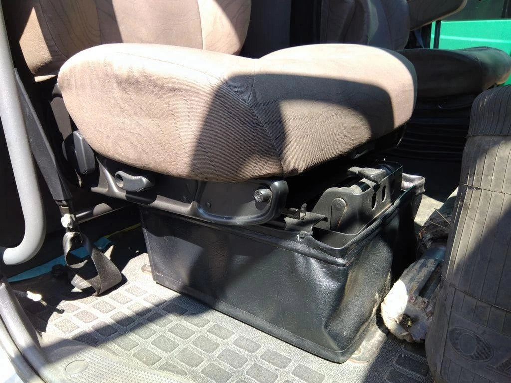 Front Seat for Volvo VNL (2016)