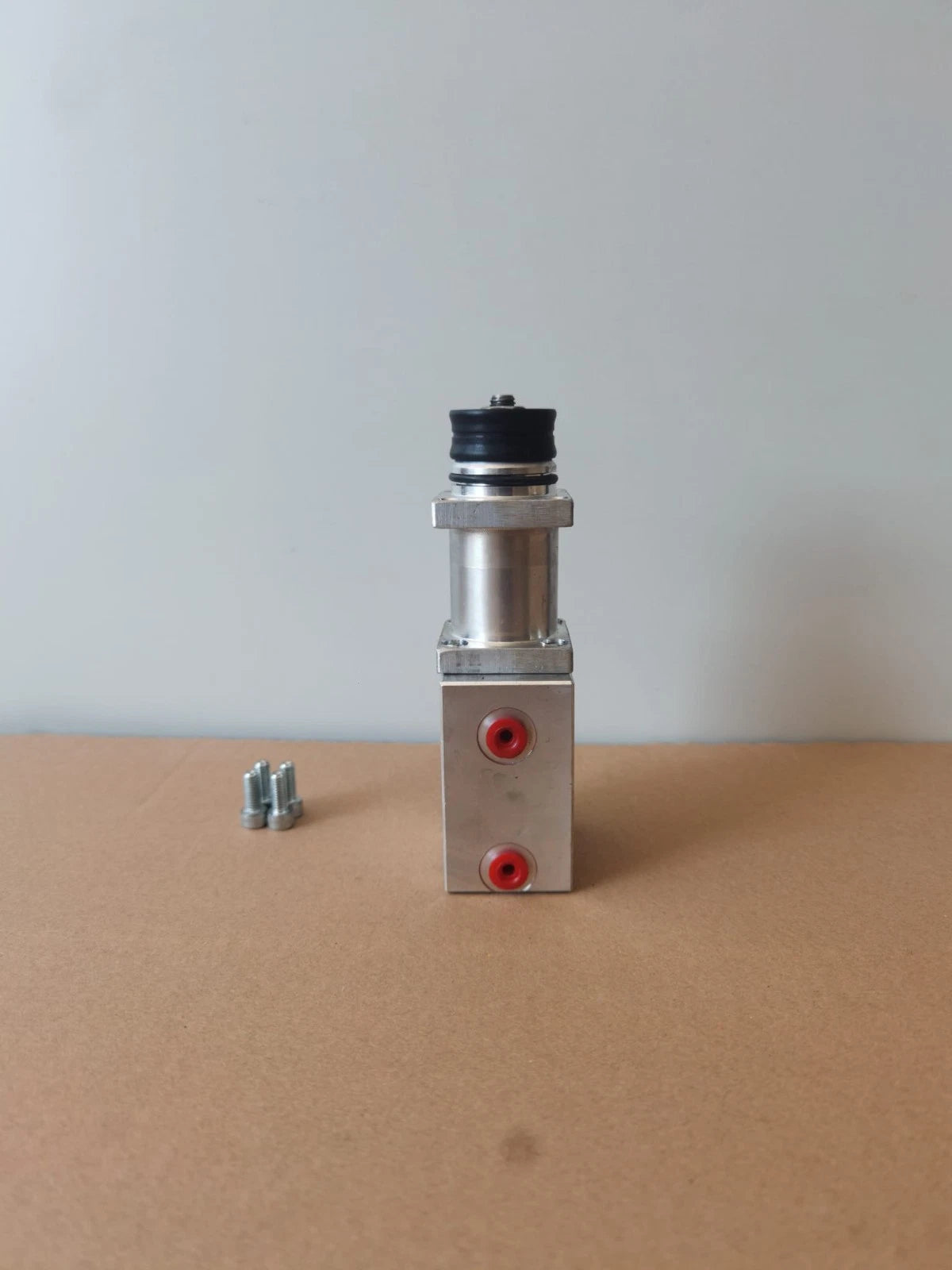 Pneumatic Valve for Hydraulic Sectional Valve (39.5 GPM)