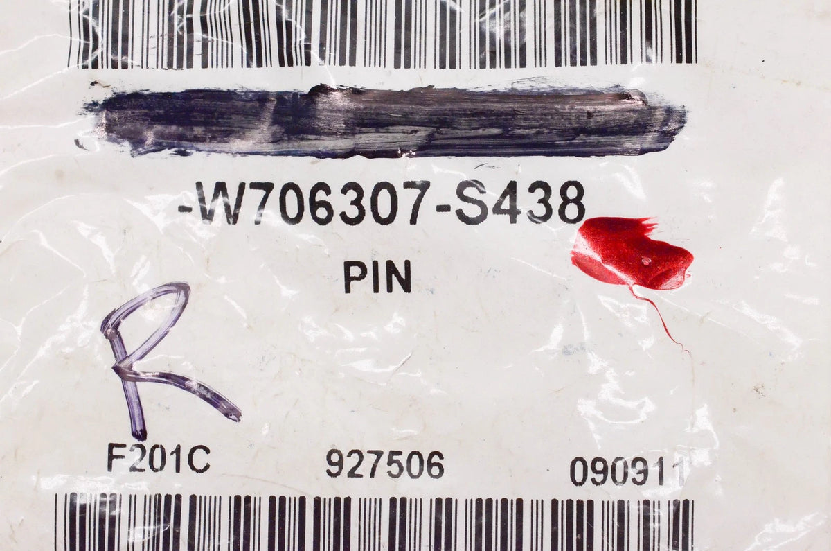 OEM Cylinder Ball Stud for Ford (W706307S438)