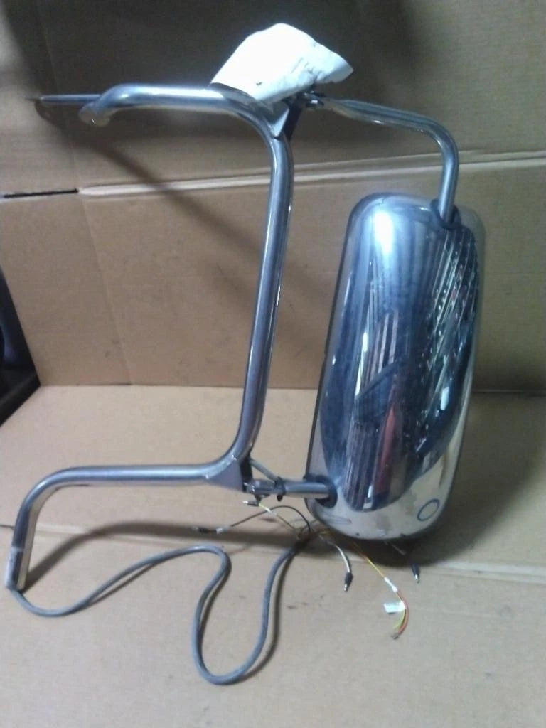 Left Door Mirror for Peterbilt 348 (2017)