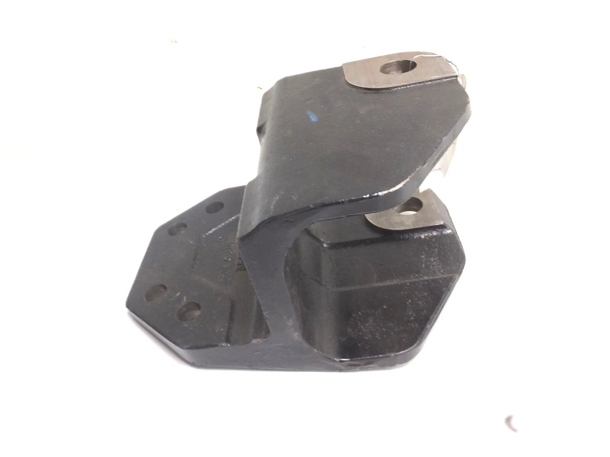 Front Left Spring Bracket with Reinforcement for International (16K-20K)