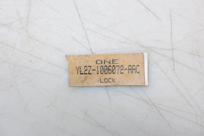 Glove Box Latch Assembly for Ford (YL2Z-1006072-AAC)